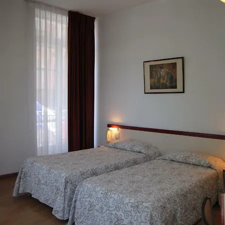 Hotel Royal 3*