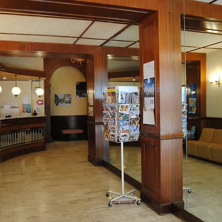 Royal Hotel